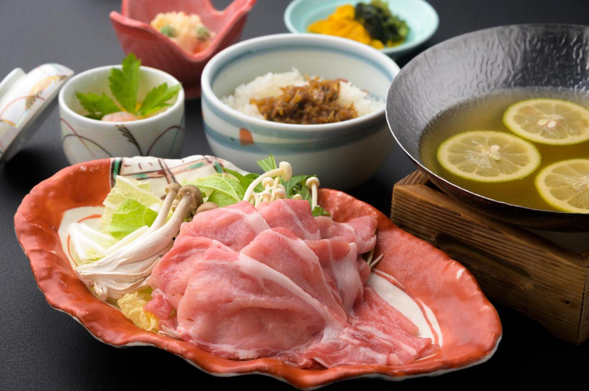 Onomichi Royal Hotel Экстерьер фото